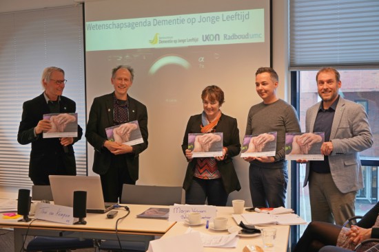 Overhandiging van de Wetenschapsagenda aan ZonMw.