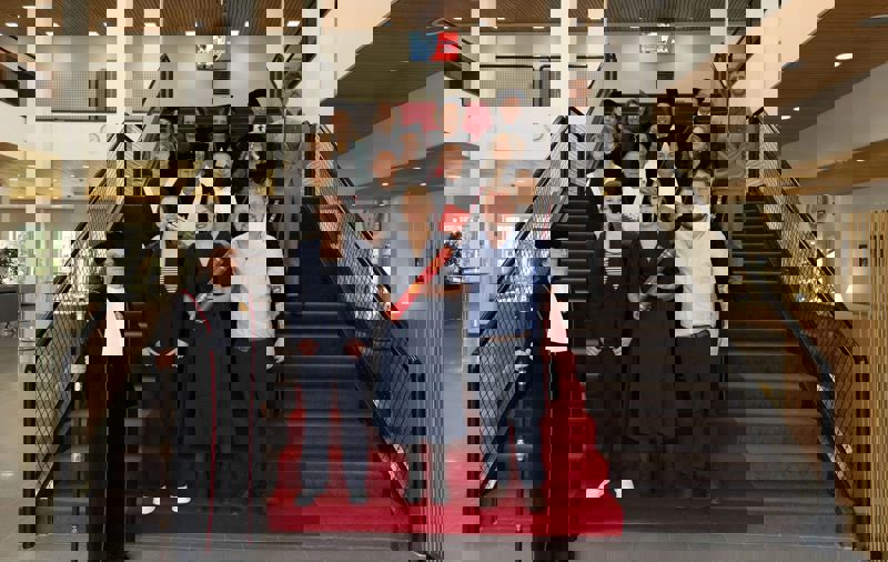 Afweergedrag bij eten en drinken: Eline van Buuren succesvol gepromoveerd!